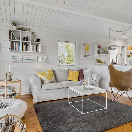 Stunning In With Kitchen * Aalbaek